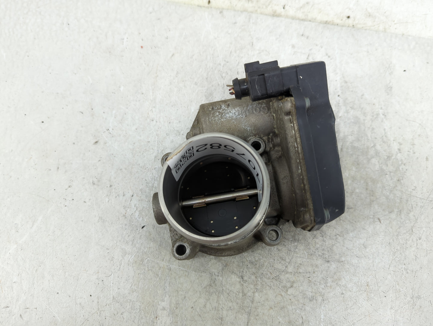 2005-2016 Audi A4 Throttle Body P/N:A2C53302056 06F 133 062 J Fits OEM Used Auto Parts - Oemusedautoparts1.com