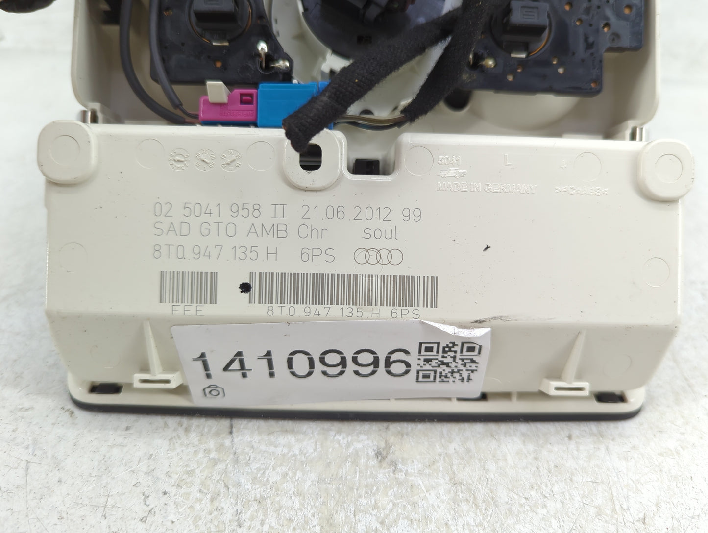 2009-2016 Audi A4 Overhead Console W/rear Climate Control - Oemusedautoparts1.com