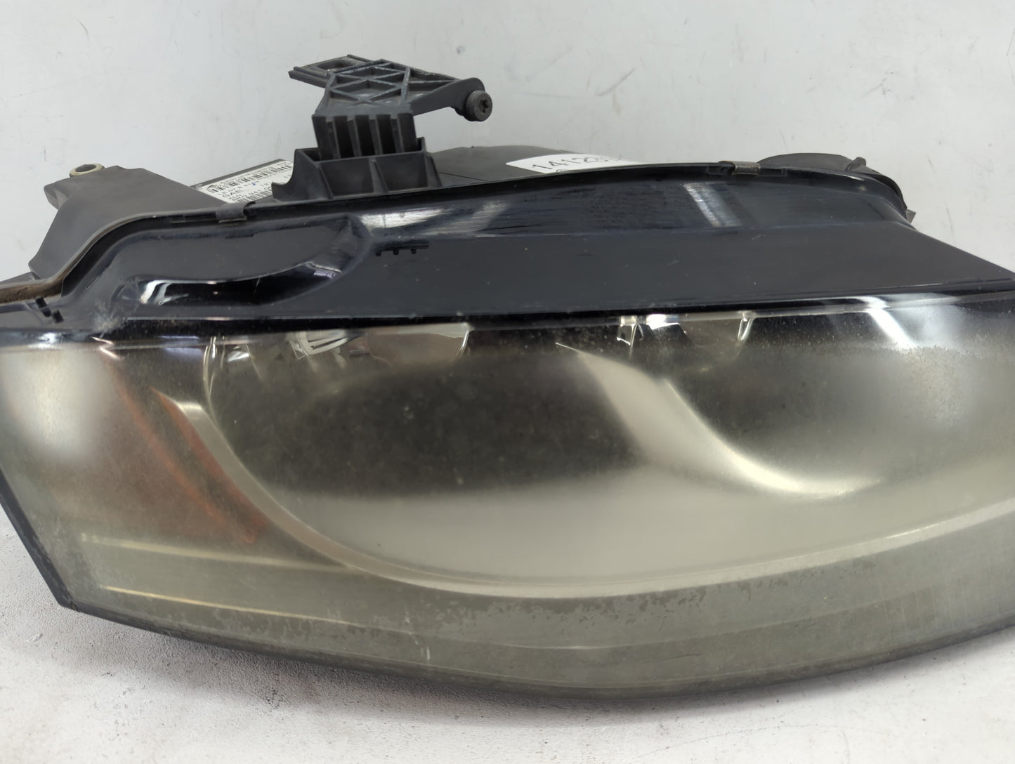 2005-2009 Audi A4 Passenger Right Oem Head Light Headlight Lamp - Oemusedautoparts1.com