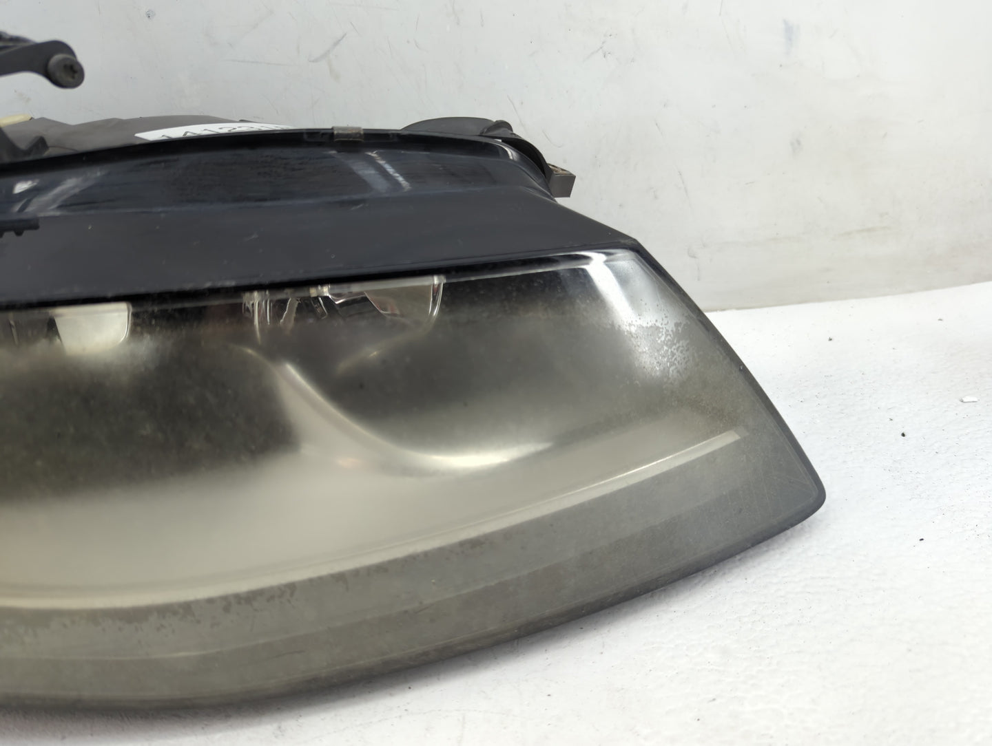 2005-2009 Audi A4 Passenger Right Oem Head Light Headlight Lamp - Oemusedautoparts1.com