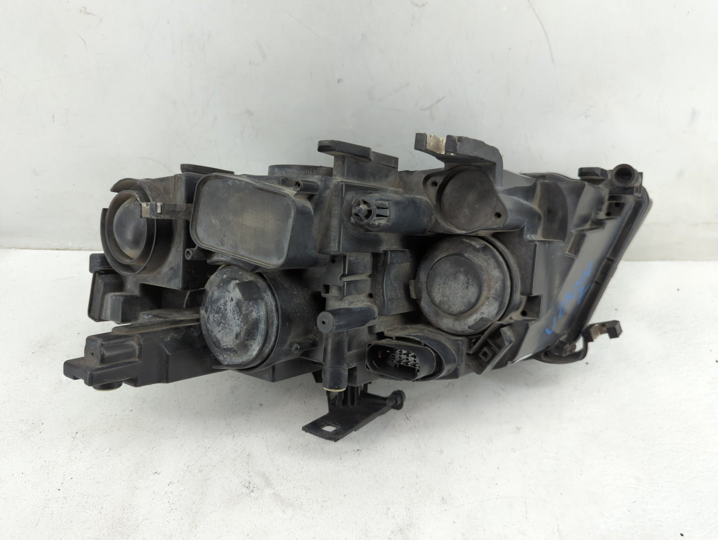 2005-2009 Audi A4 Passenger Right Oem Head Light Headlight Lamp - Oemusedautoparts1.com