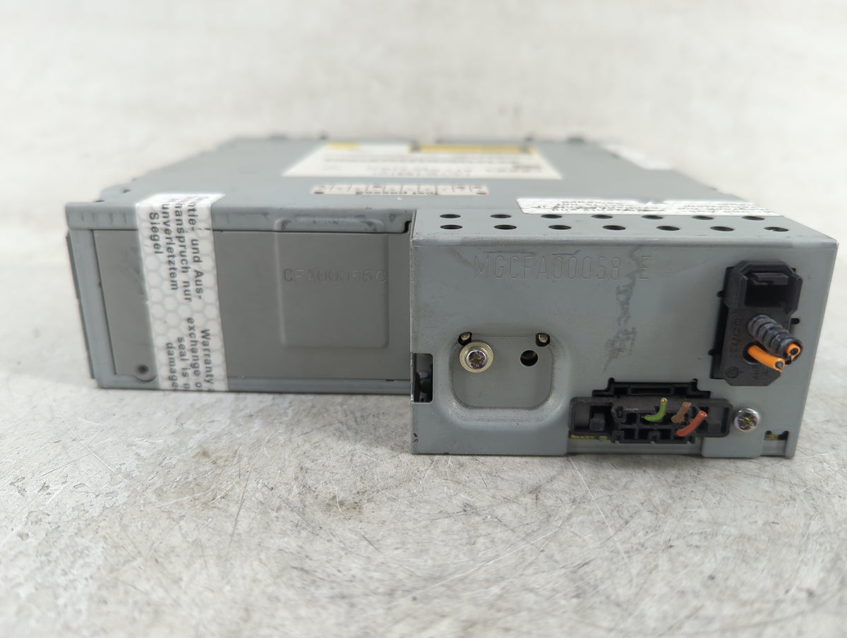 2009 Audi A4 Radio AM FM Cd Player Receiver Replacement P/N:8T1035110C OEM Used Auto Parts - Oemusedautoparts1.com