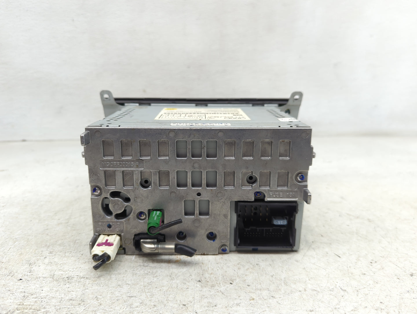 2009 Audi A4 Radio AM FM Cd Player Receiver Replacement P/N:8T1035186R Fits OEM Used Auto Parts - Oemusedautoparts1.com