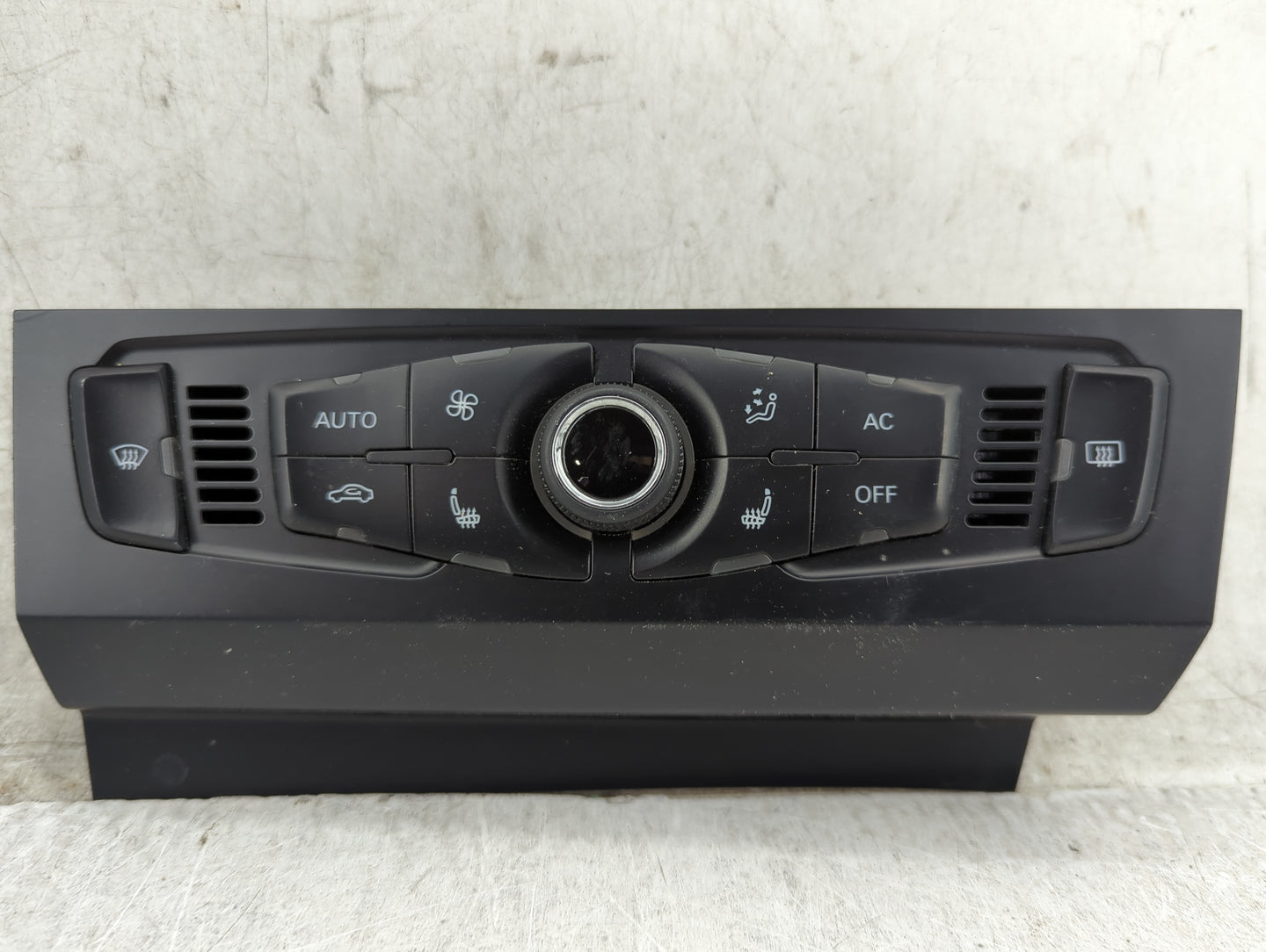 2009-2012 Audi A4 Climate Control Module Temperature AC/Heater Replacement P/N:8T1820043AA A2C53307431 Fits OEM Used Auto Pa