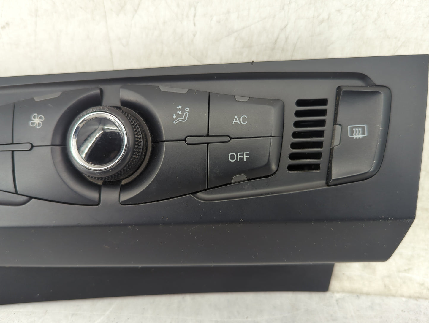 2009-2012 Audi A4 Climate Control Module Temperature AC/Heater Replacement P/N:8T1 820 043 T Fits Fits 2008 2009 2010 2011 2