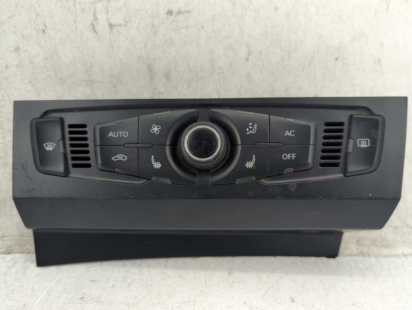 2009-2012 Audi A4 Climate Control Module Temperature AC/Heater Replacement P/N:8T1820043AA A2C53307431 Fits OEM Used Auto Pa