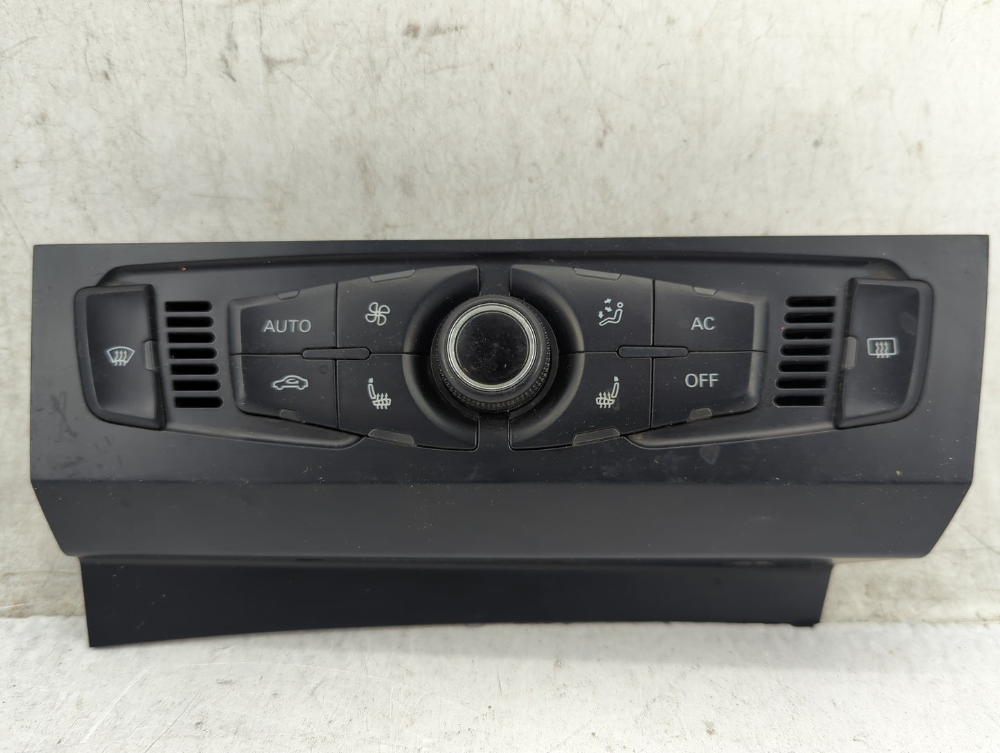 2009-2012 Audi A4 Climate Control Module Temperature AC/Heater Replacement P/N:8T1820043AA A2C53307431 Fits OEM Used Auto Pa