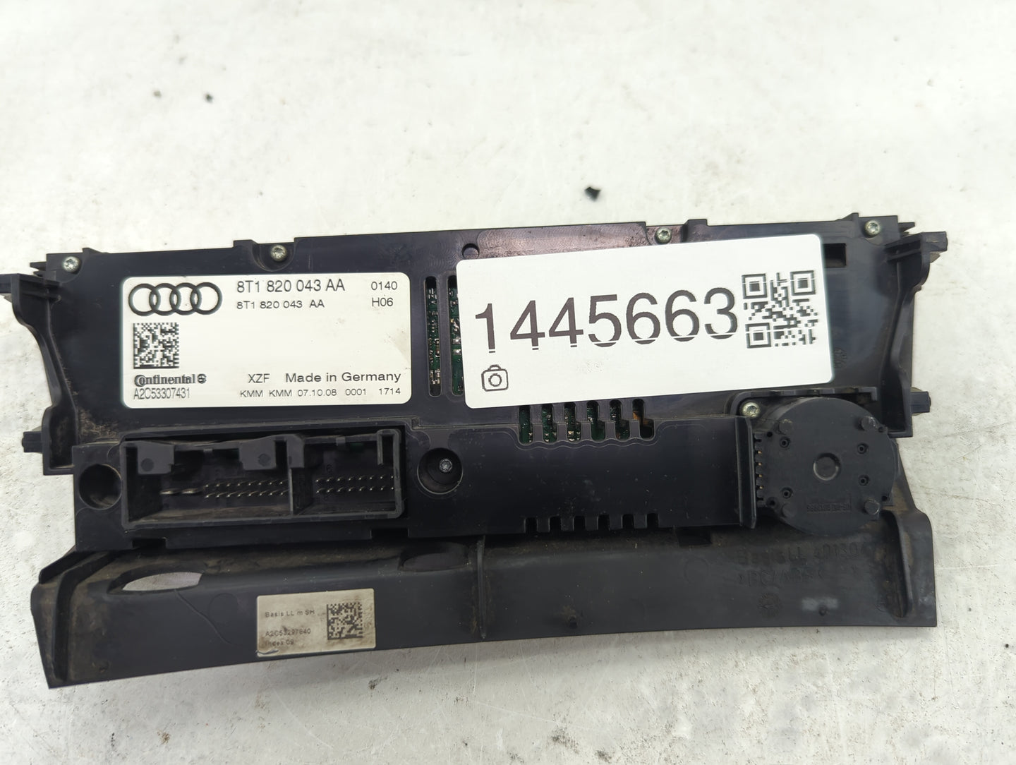 2009-2012 Audi A4 Climate Control Module Temperature AC/Heater Replacement P/N:8T1820043AA A2C53307431 Fits OEM Used Auto Pa