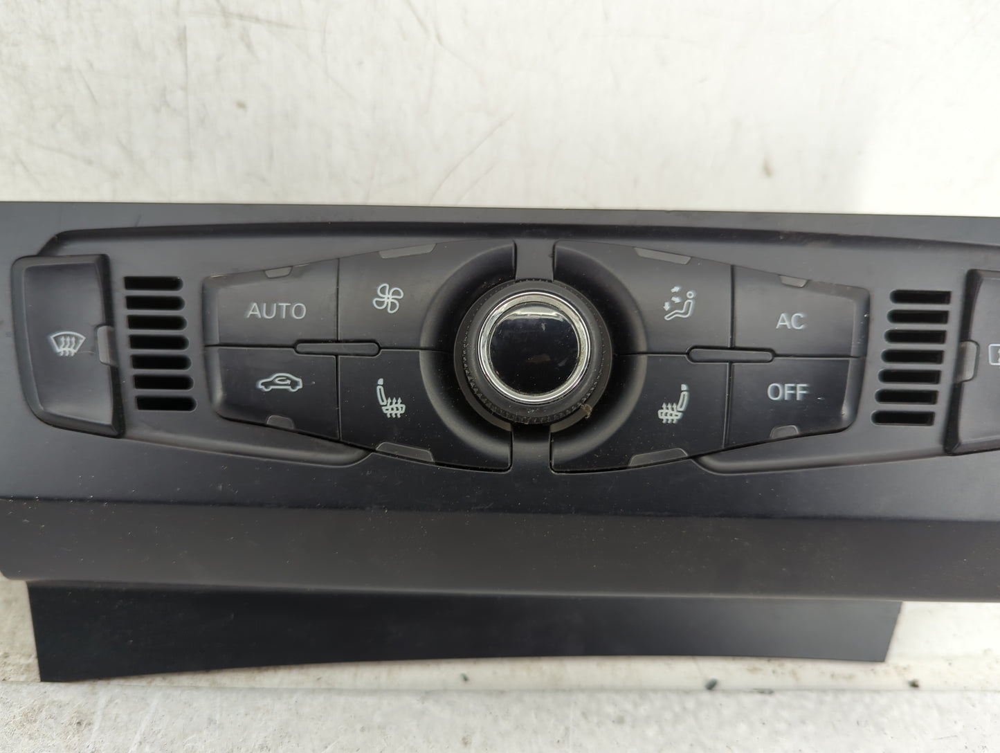 2009-2012 Audi A4 Climate Control Module Temperature AC/Heater Replacement P/N:8T1820043AA A2C53307431 Fits OEM Used Auto Pa