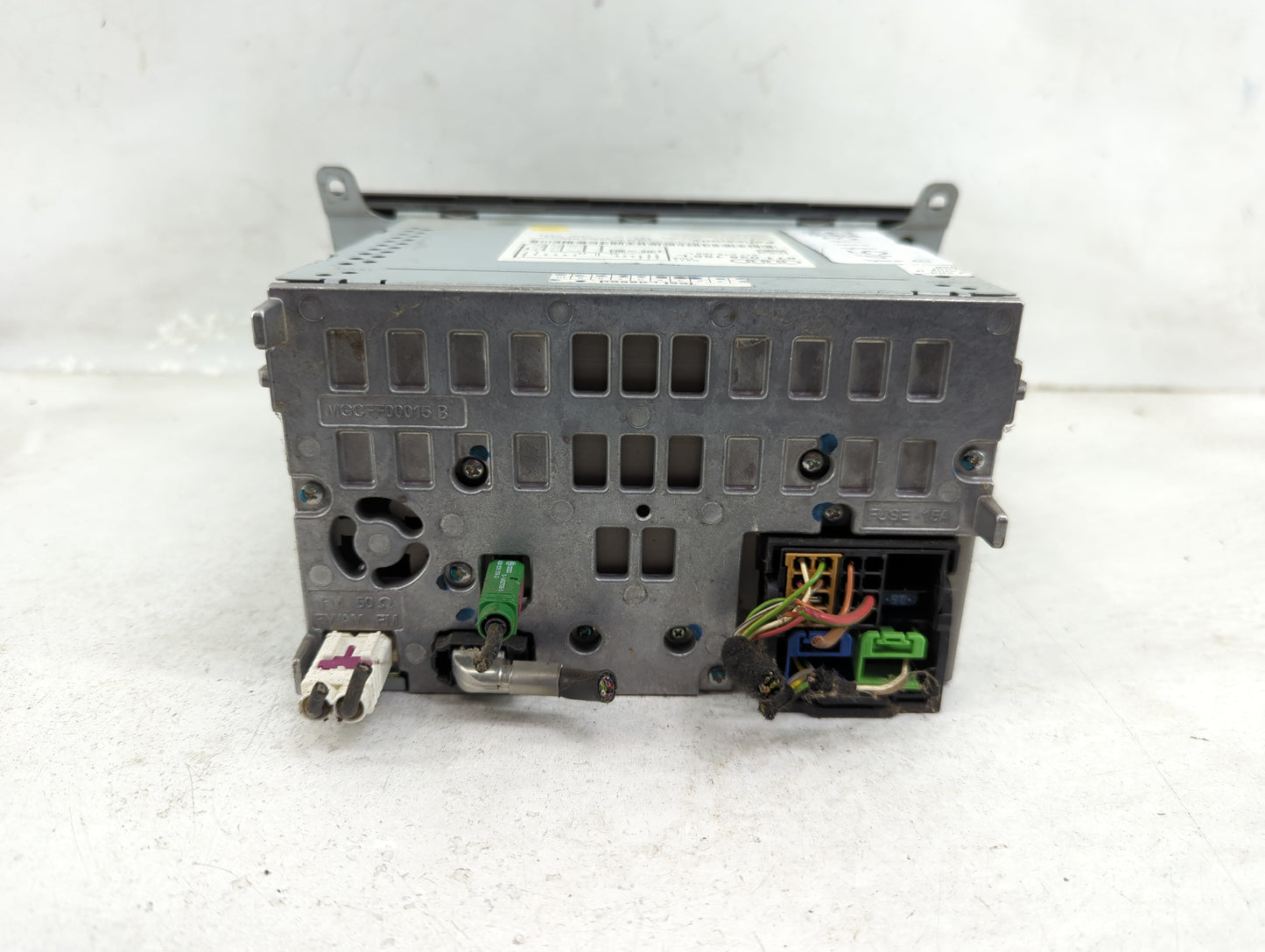 2009 Audi A4 Radio AM FM Cd Player Receiver Replacement P/N:8T1035195L CQ-EA1862G Fits OEM Used Auto Parts - Oemusedautopart