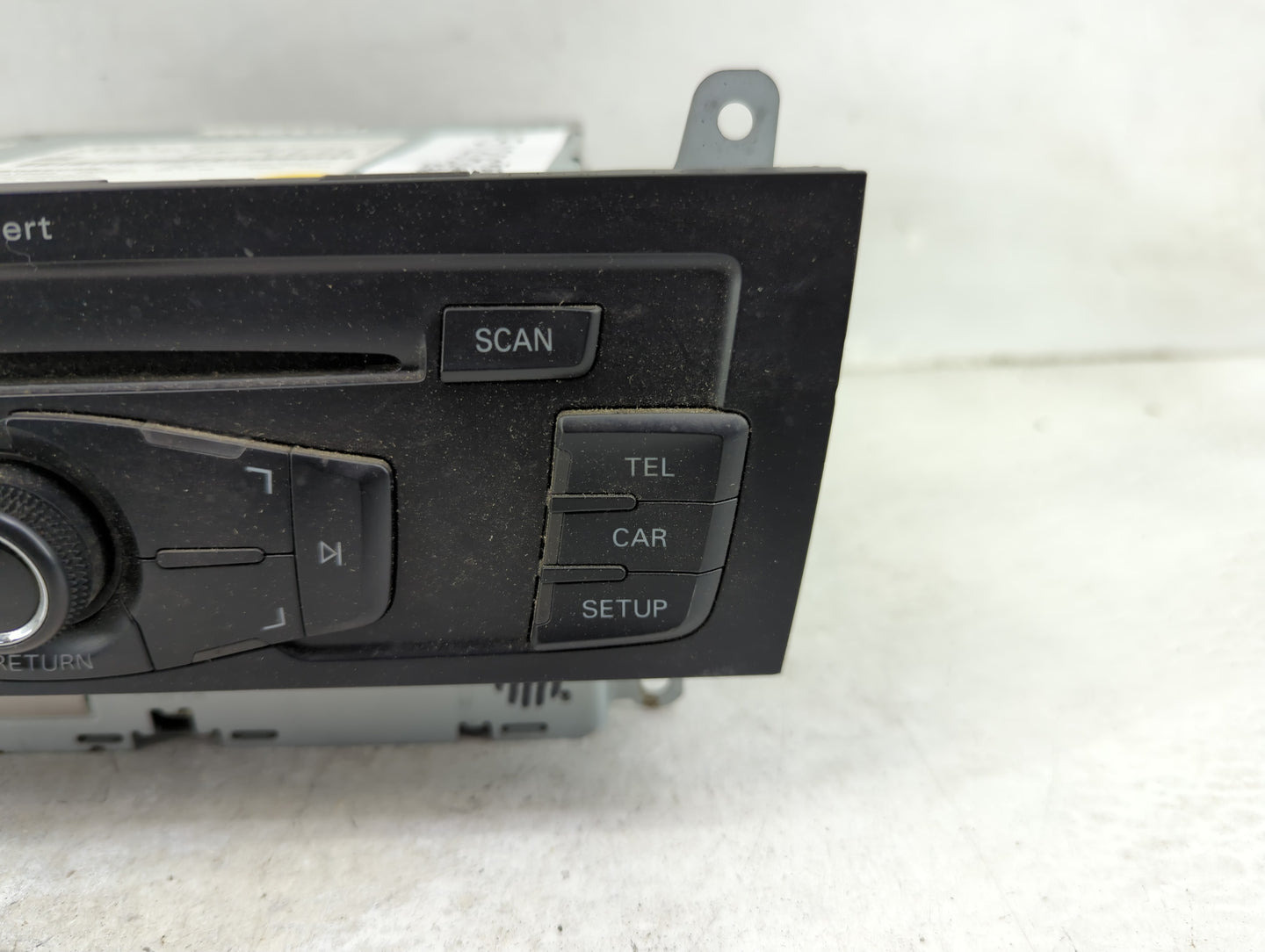 2009 Audi A4 Radio AM FM Cd Player Receiver Replacement P/N:8T1035186K CQ-JA1862G Fits OEM Used Auto Parts - Oemusedautopart