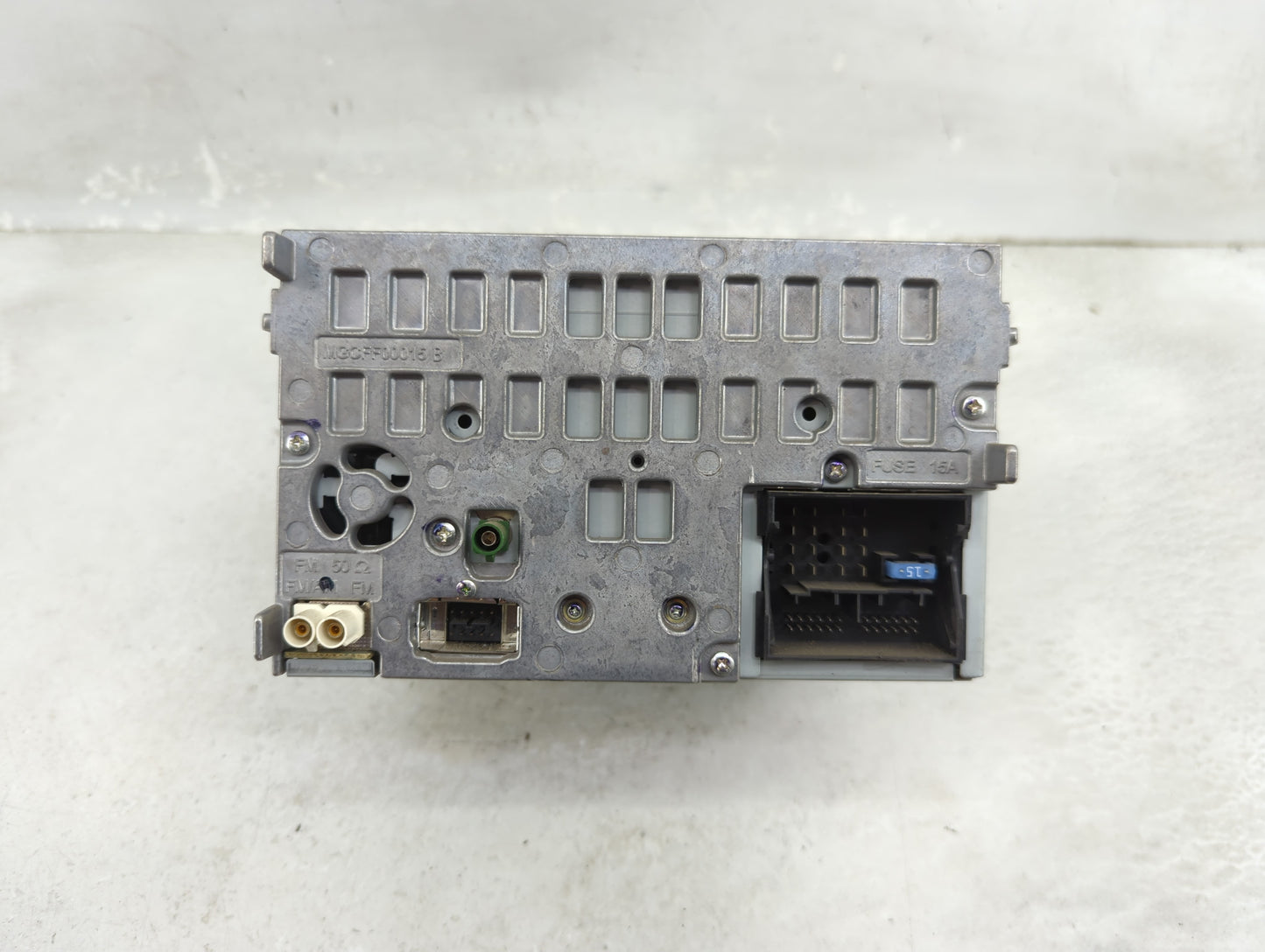 2009 Audi A4 Radio AM FM Cd Player Receiver Replacement P/N:8T1035186K CQ-JA1862G Fits OEM Used Auto Parts - Oemusedautopart