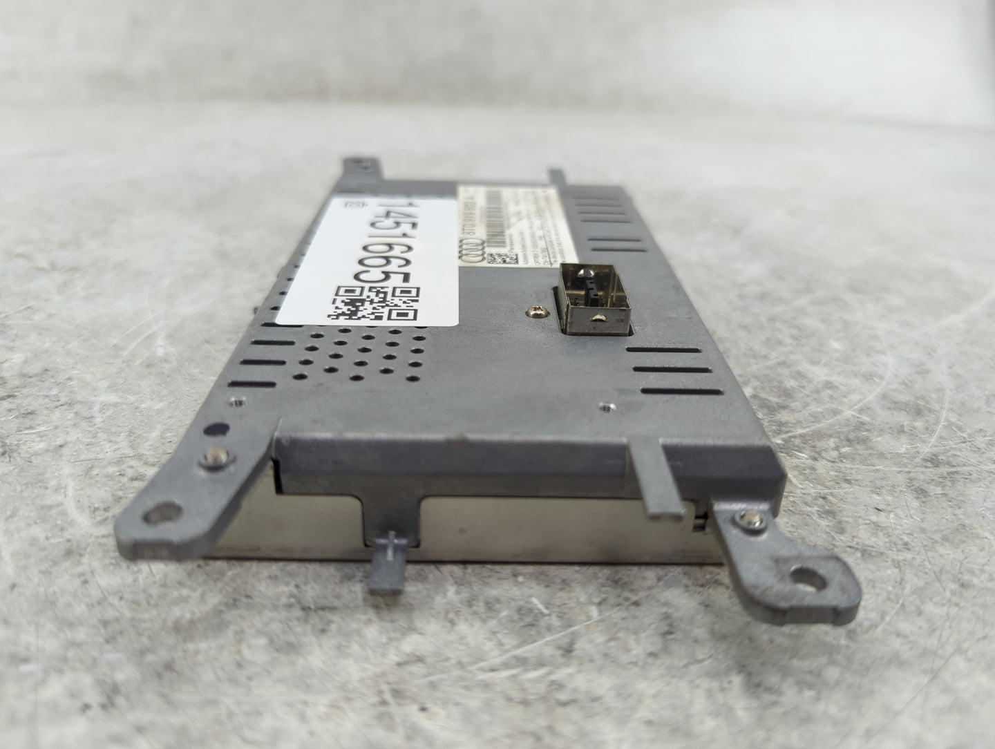 2009-2016 Audi A4 Information Display Screen - Oemusedautoparts1.com