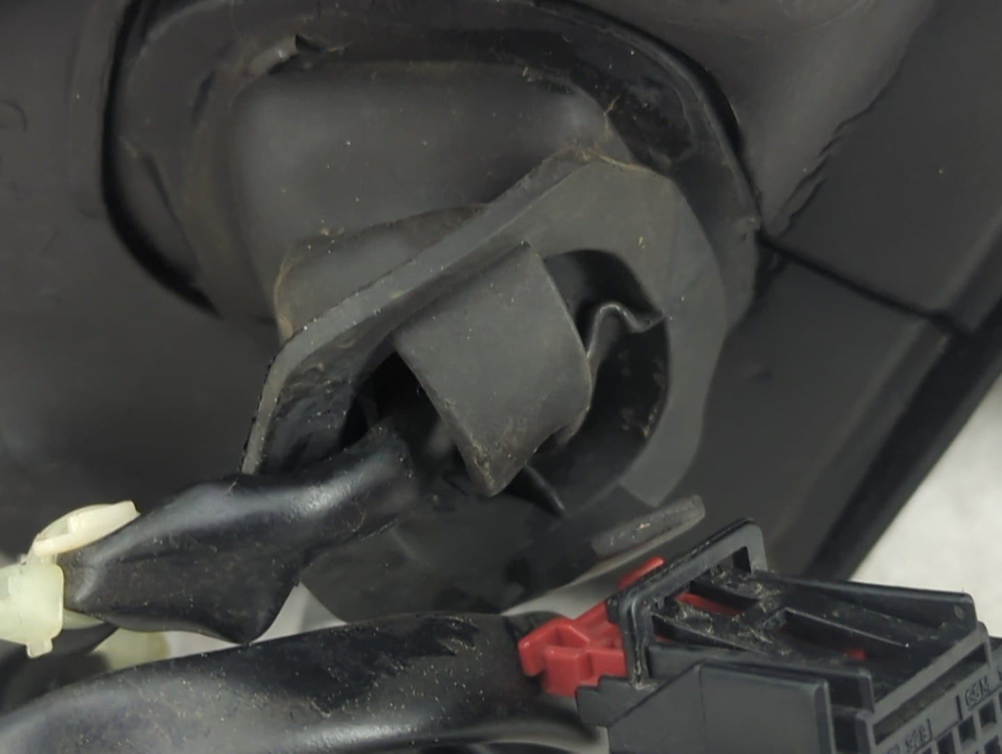 2009 Audi A4 Passenger Side View Mirror - Right Door Mirror OEM Used - Oemusedautoparts1.com