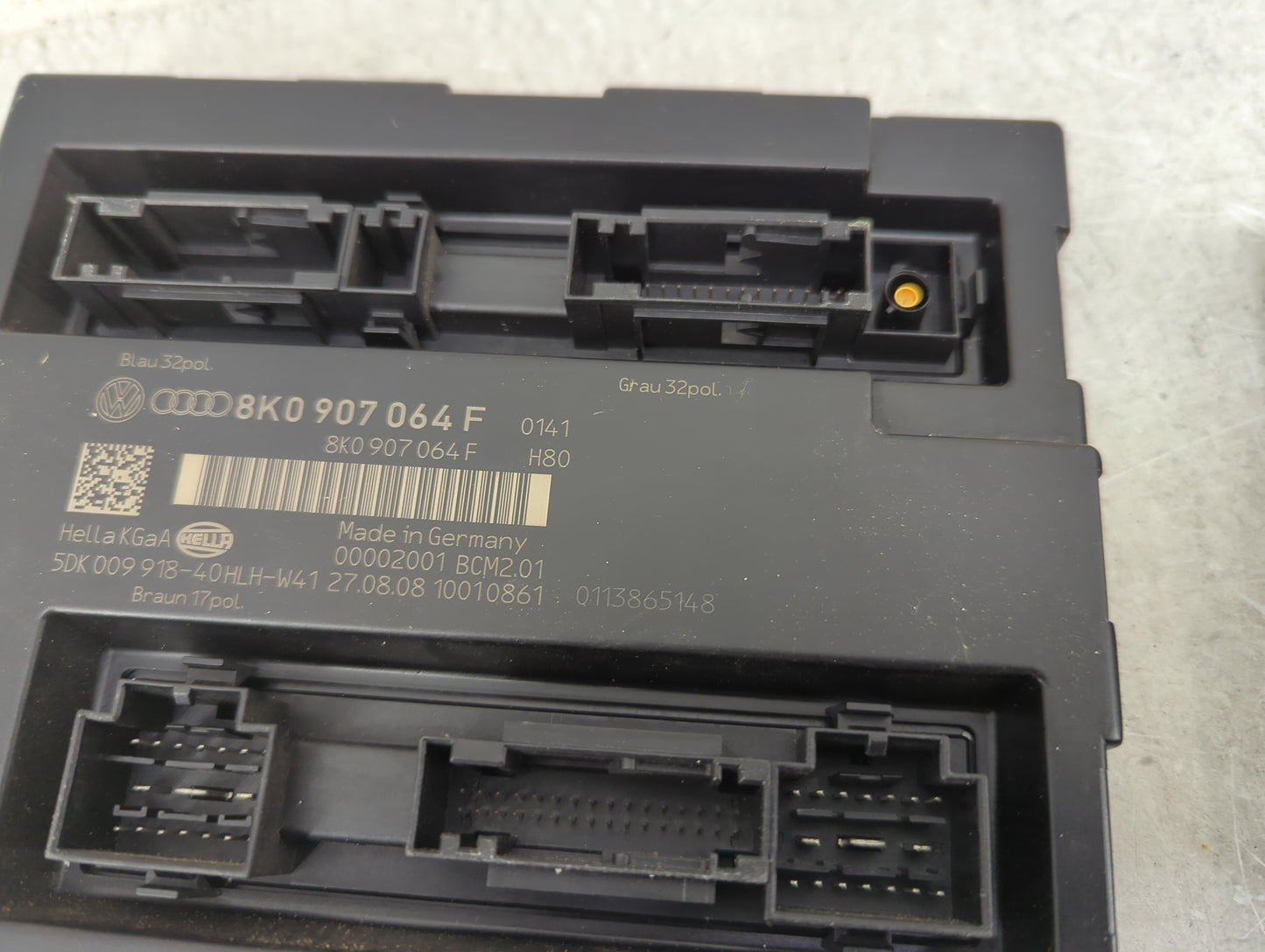 2009-2012 Audi A4 Body Control Module Bcm Inner Cabin Fuse Box - Oemusedautoparts1.com