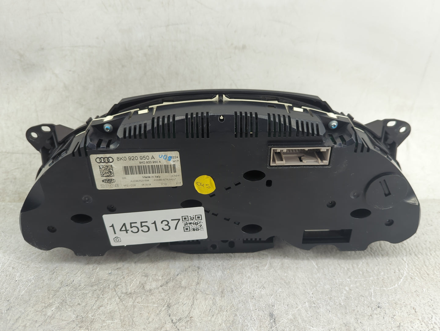 2009 Audi A4 Instrument Cluster Speedometer Gauges P/N:8K0920950A 503001621406 Miles:128K Fits OEM Used Auto Parts - Oemused