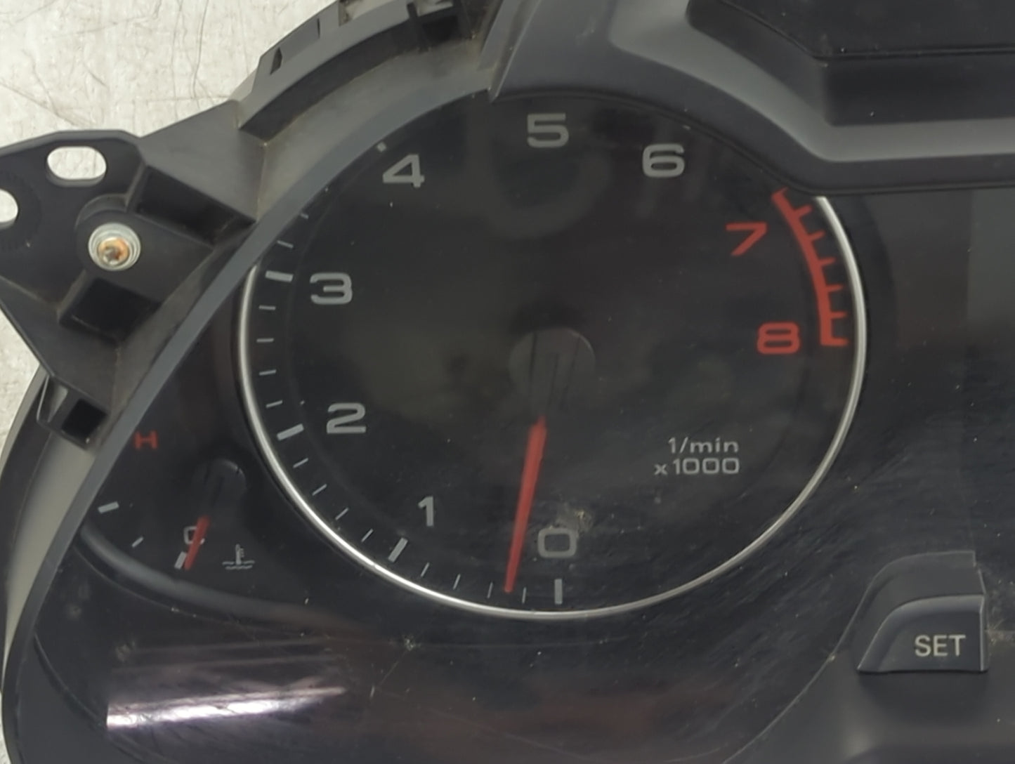 2009 Audi A4 Instrument Cluster Speedometer Gauges P/N:8K0920950A 503001621406 Miles:146K Fits OEM Used Auto Parts - Oemused