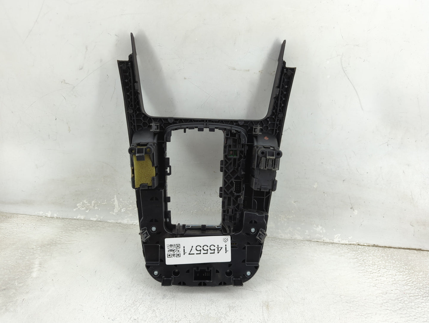 2009-2009 Audi A4 Radio Control Panel - Oemusedautoparts1.com