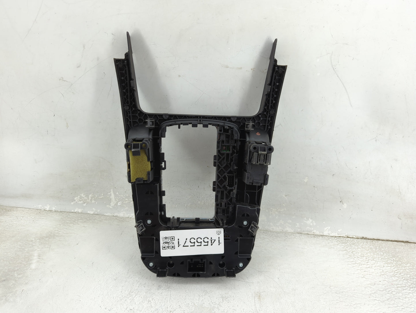 2009-2009 Audi A4 Radio Control Panel - Oemusedautoparts1.com