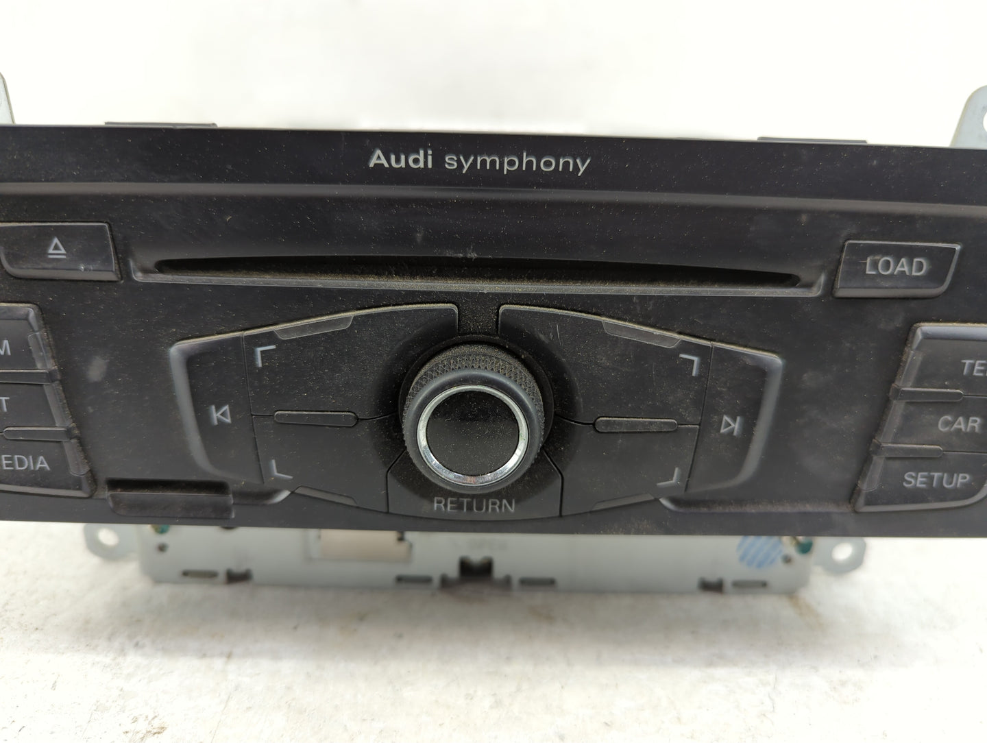 2009 Audi A4 Radio AM FM Cd Player Receiver Replacement P/N:0800 0423 8T1 035 195 L Fits OEM Used Auto Parts - Oemusedautopa