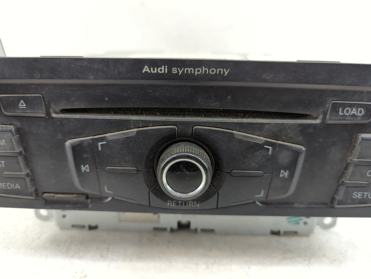 2009 Audi A4 Radio AM FM Cd Player Receiver Replacement P/N:0800 0423 8T1 035 195 L Fits OEM Used Auto Parts - Oemusedautopa