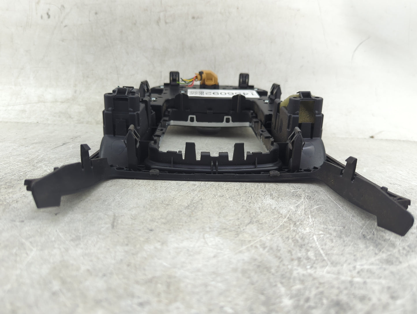 2009-2009 Audi A4 Radio Control Panel 1456092 - Oemusedautoparts1.com