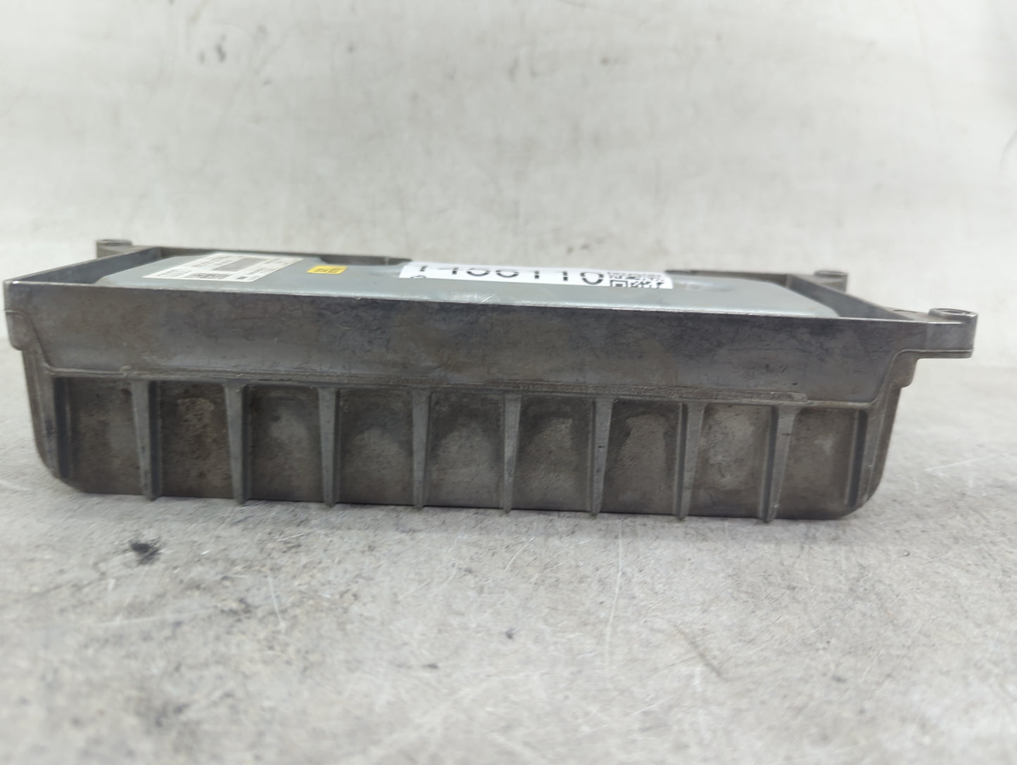 2009-2010 Audi A4 Radio AM FM Cd Player Receiver Replacement P/N:8T0035223AB 8T0035223 Fits Fits 2009 2010 OEM Used Auto Par