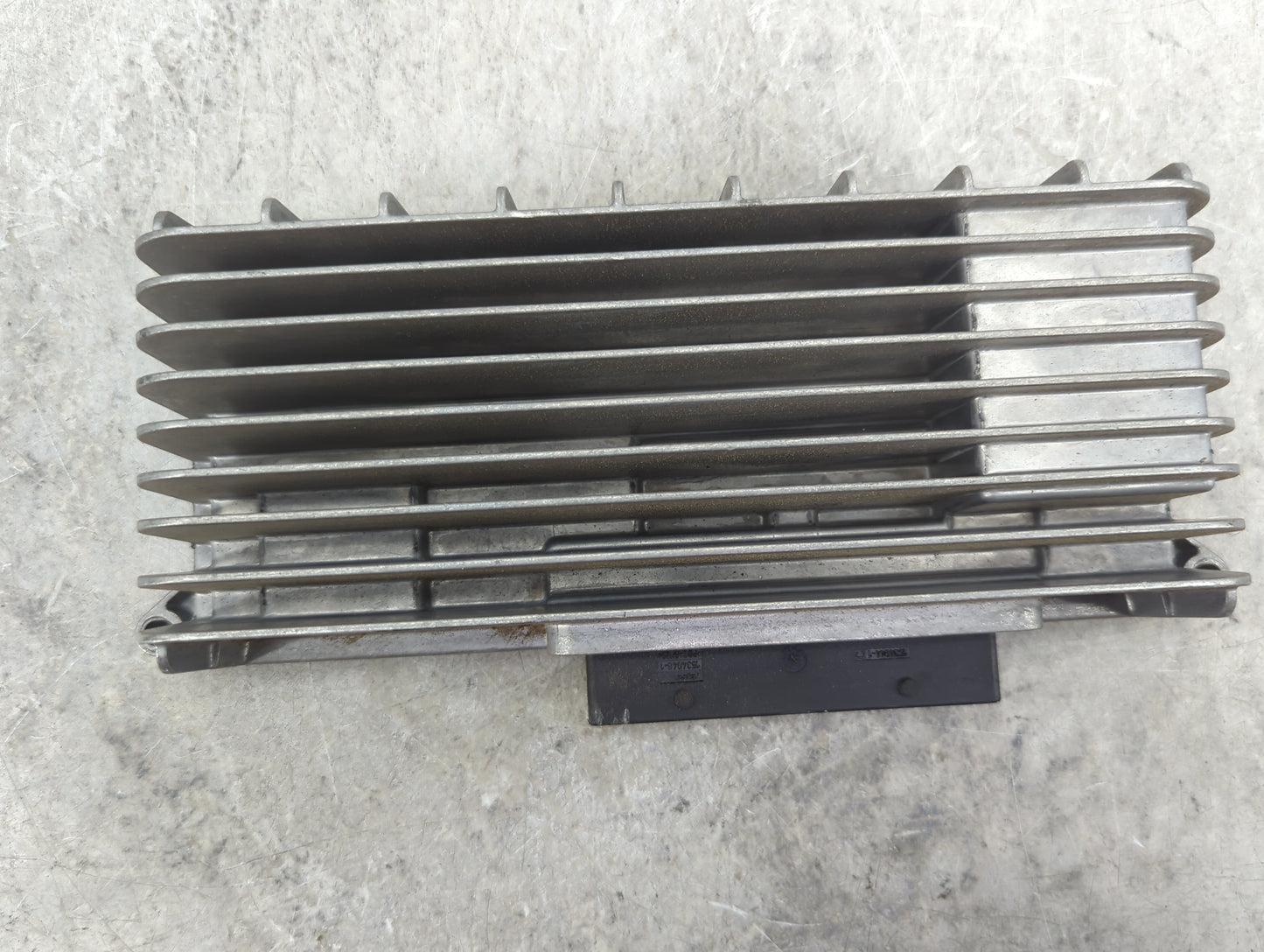 2009-2010 Audi A4 Radio Speaker Amplifier 1456117 - Oemusedautoparts1.com