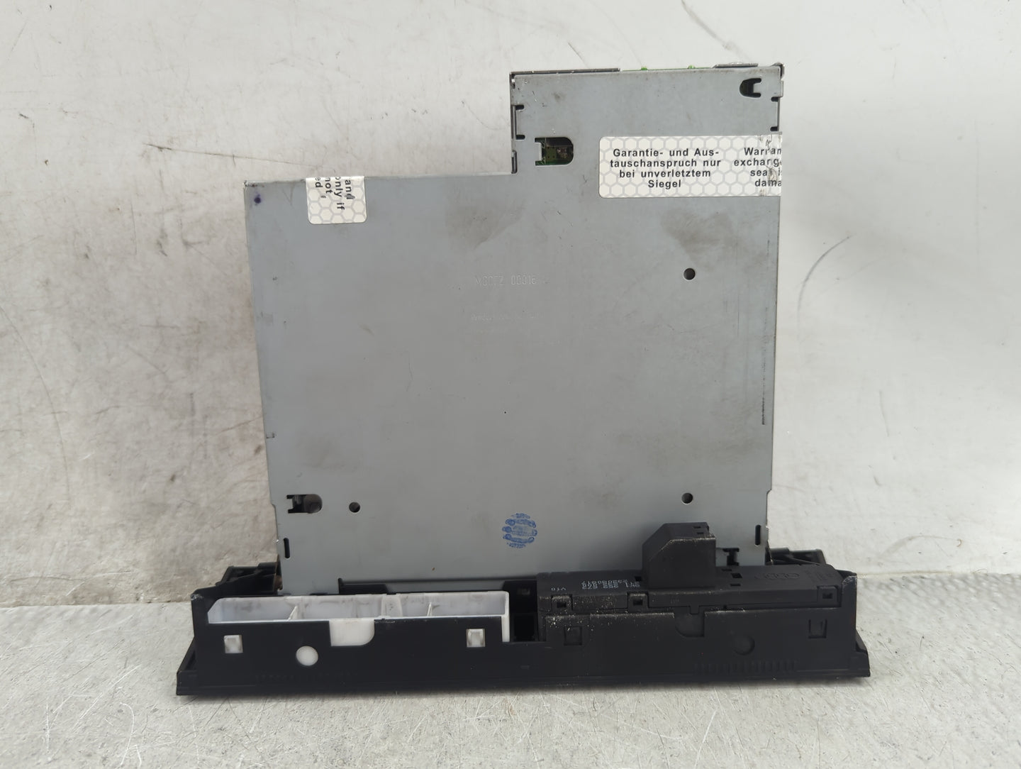 2009-2009 Audi A4 Radio Cd Changer 8t1035110c|cx-ca1796g|auz5zbh8551898 - Oemusedautoparts1.com