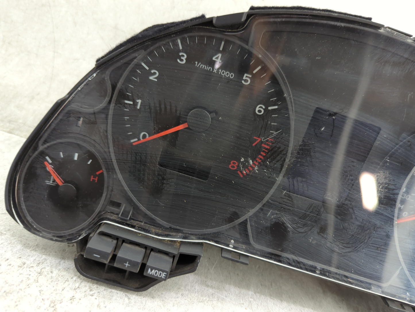 2007-2009 Audi A4 Instrument Cluster Speedometer Gauges P/N:0263642064 Miles: Fits Fits 2007 2008 2009 OEM Used Auto Parts -
