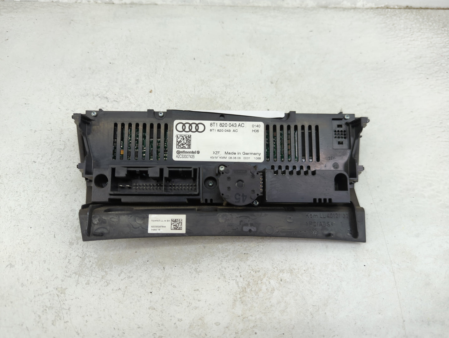 2009-2012 Audi A4 Climate Control Module Temperature AC/Heater Replacement P/N:8T1 820 043 AC Fits OEM Used Auto Parts - Oem