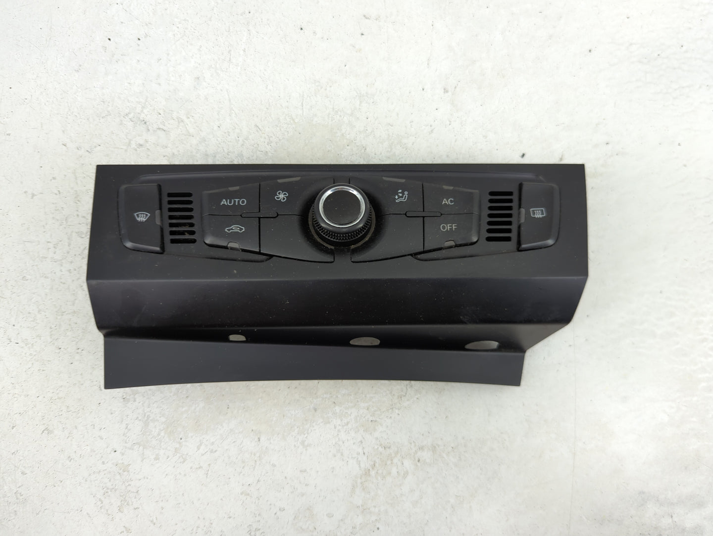 2009-2012 Audi A4 Climate Control Module Temperature AC/Heater Replacement P/N:8T1 820 043 T Fits Fits 2008 2009 2010 2011 2