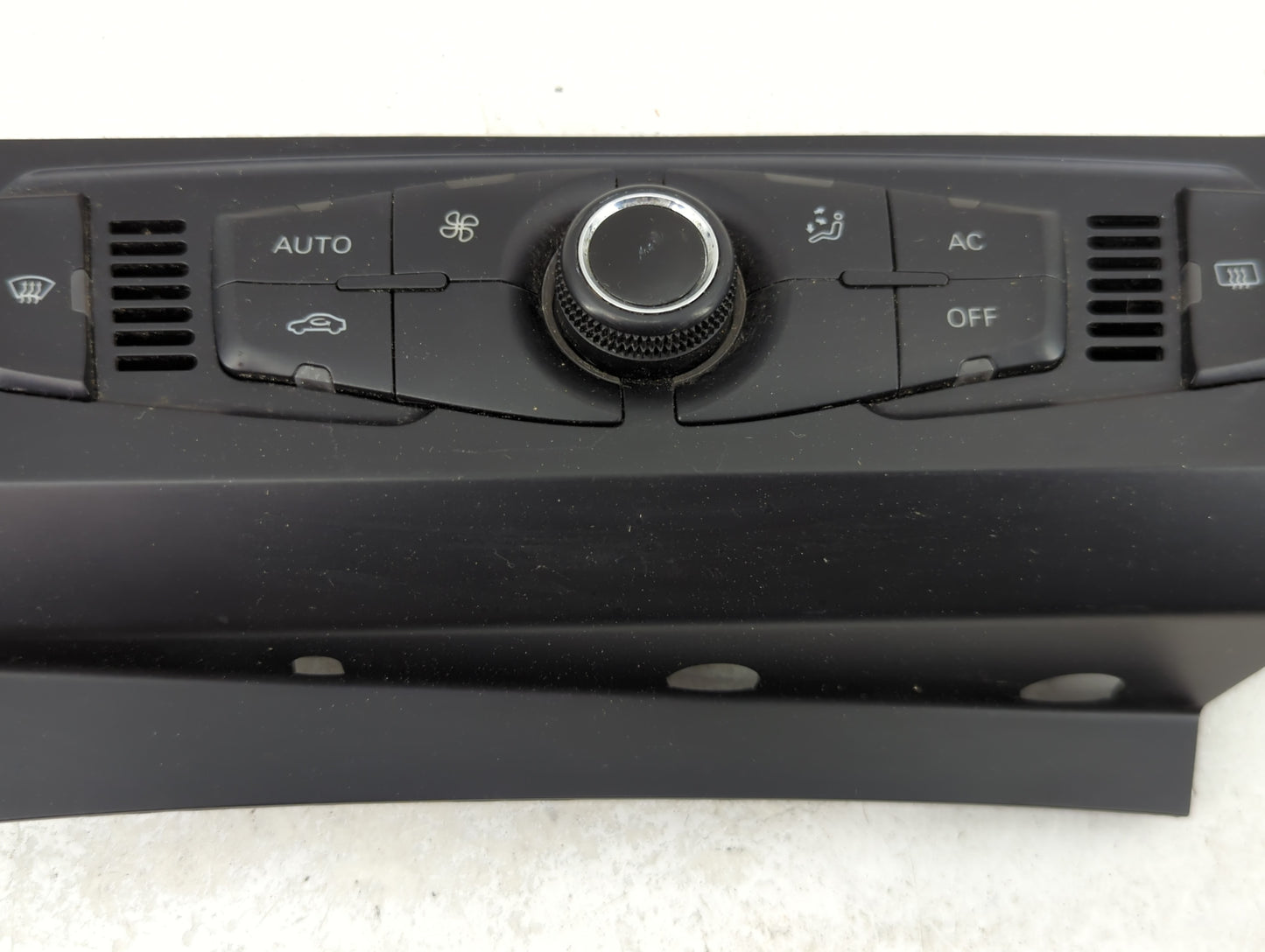 2009-2012 Audi A4 Climate Control Module Temperature AC/Heater Replacement P/N:8T1 820 043 T Fits Fits 2008 2009 2010 2011 2