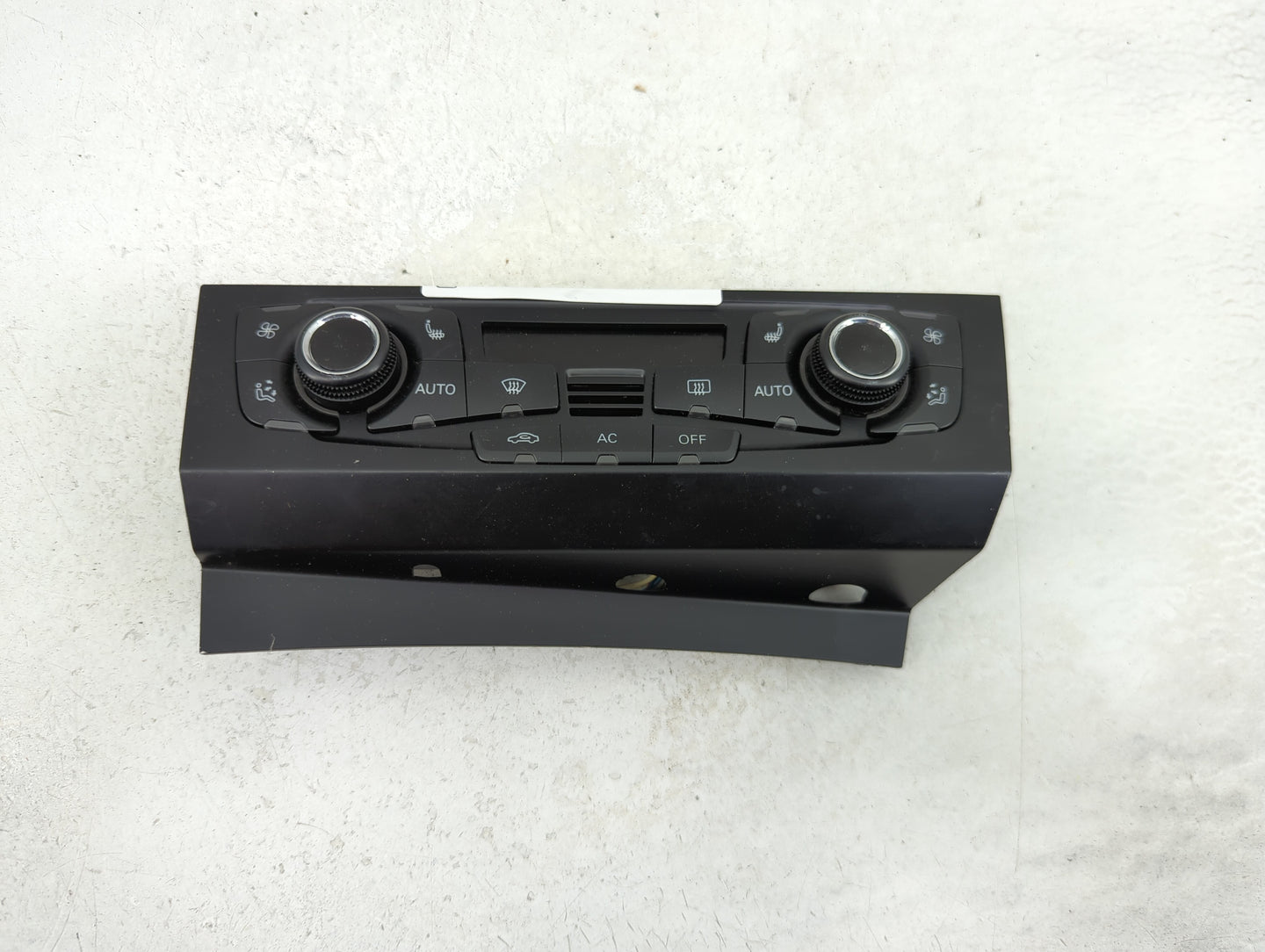 2009-2012 Audi A4 Climate Control Module Temperature AC/Heater Replacement P/N:8T1 820 043 AC Fits OEM Used Auto Parts - Oem
