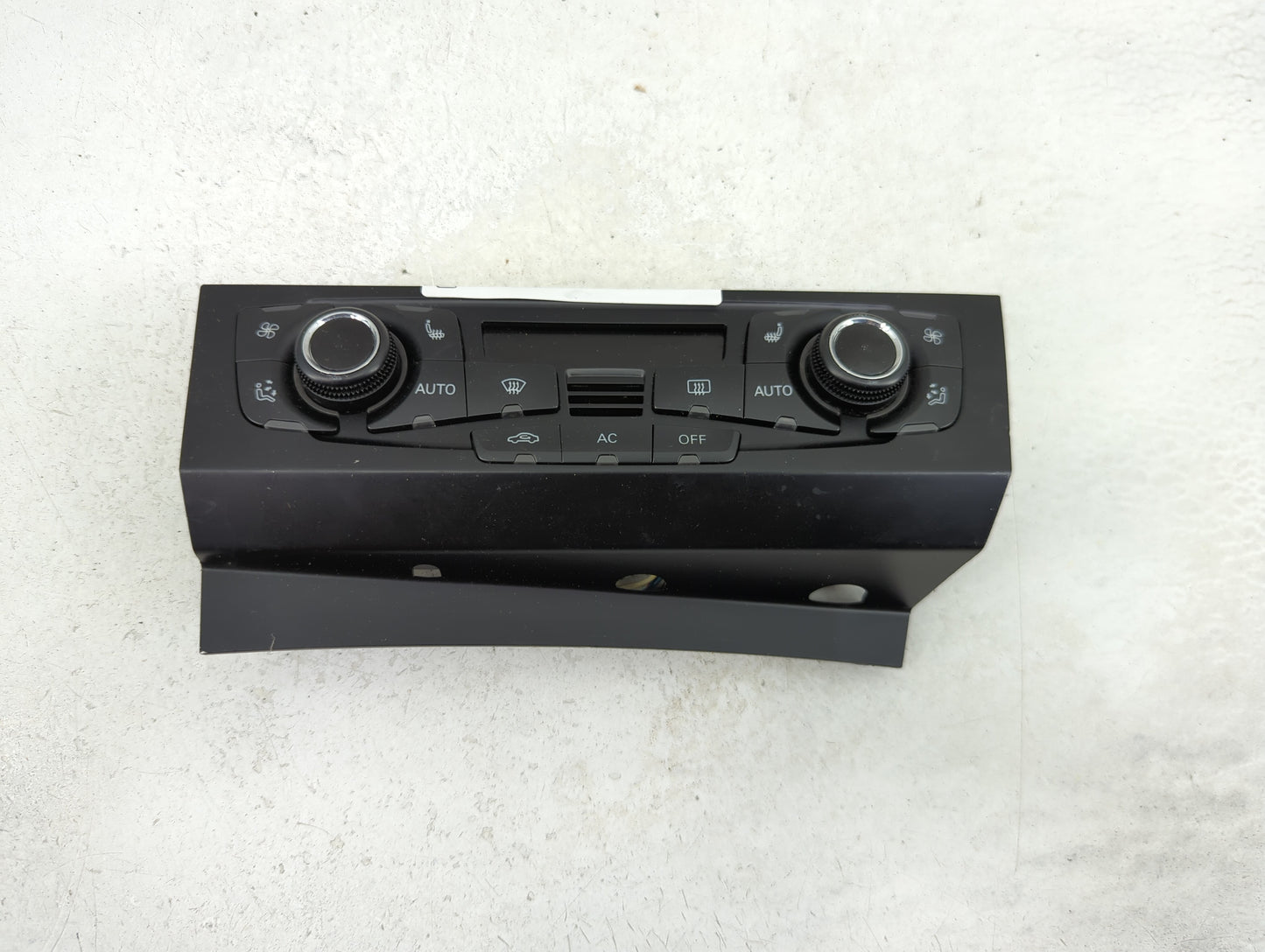 2009-2012 Audi A4 Climate Control Module Temperature AC/Heater Replacement P/N:8T1 820 043 AC Fits OEM Used Auto Parts - Oem
