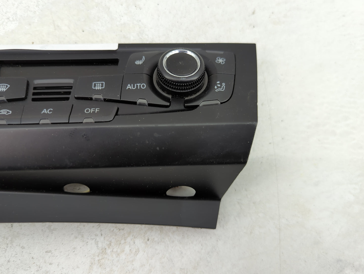 2009-2012 Audi A4 Climate Control Module Temperature AC/Heater Replacement P/N:8T1 820 043 AC Fits OEM Used Auto Parts - Oem