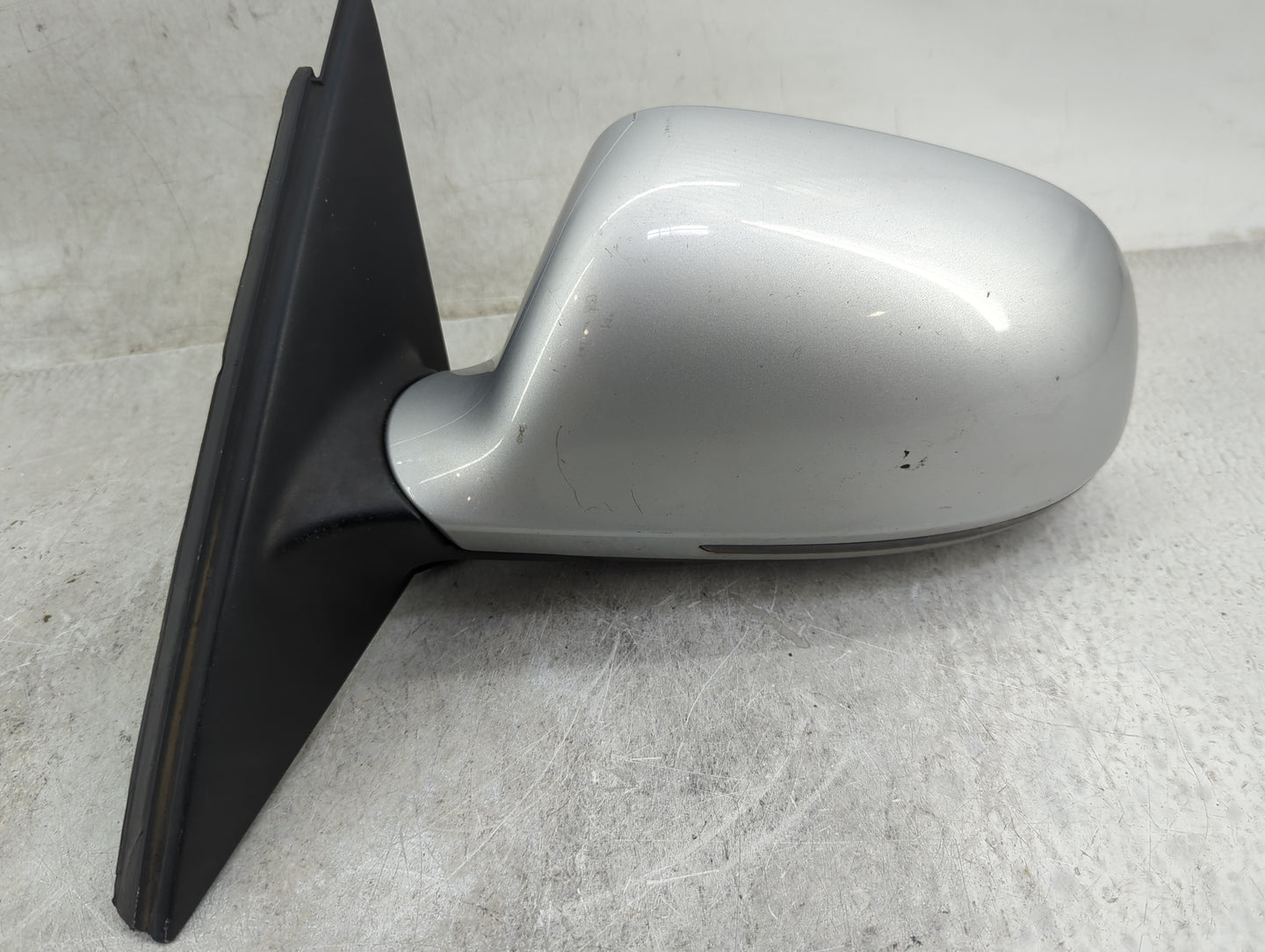 2009 Audi A4 Driver Side View Mirror - Left Door Mirror OEM Used - Oemusedautoparts1.com