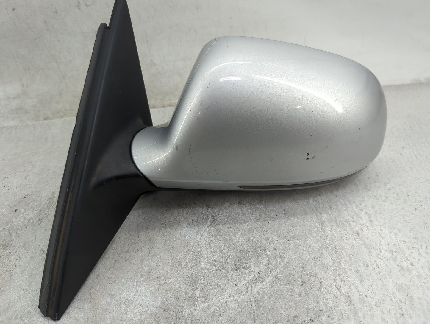 2009 Audi A4 Driver Side View Mirror - Left Door Mirror OEM Used - Oemusedautoparts1.com