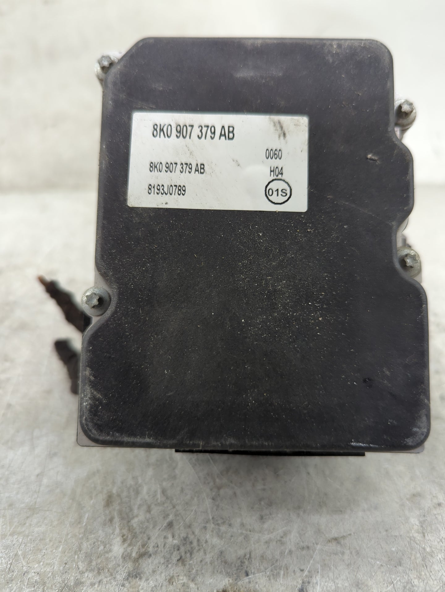 2009-2010 Audi A4 ABS Pump Control Module Replacement P/N:8K0907379AB 0265236101, 8K0614517BQ, 0265950959 Fits Fits 2009 201