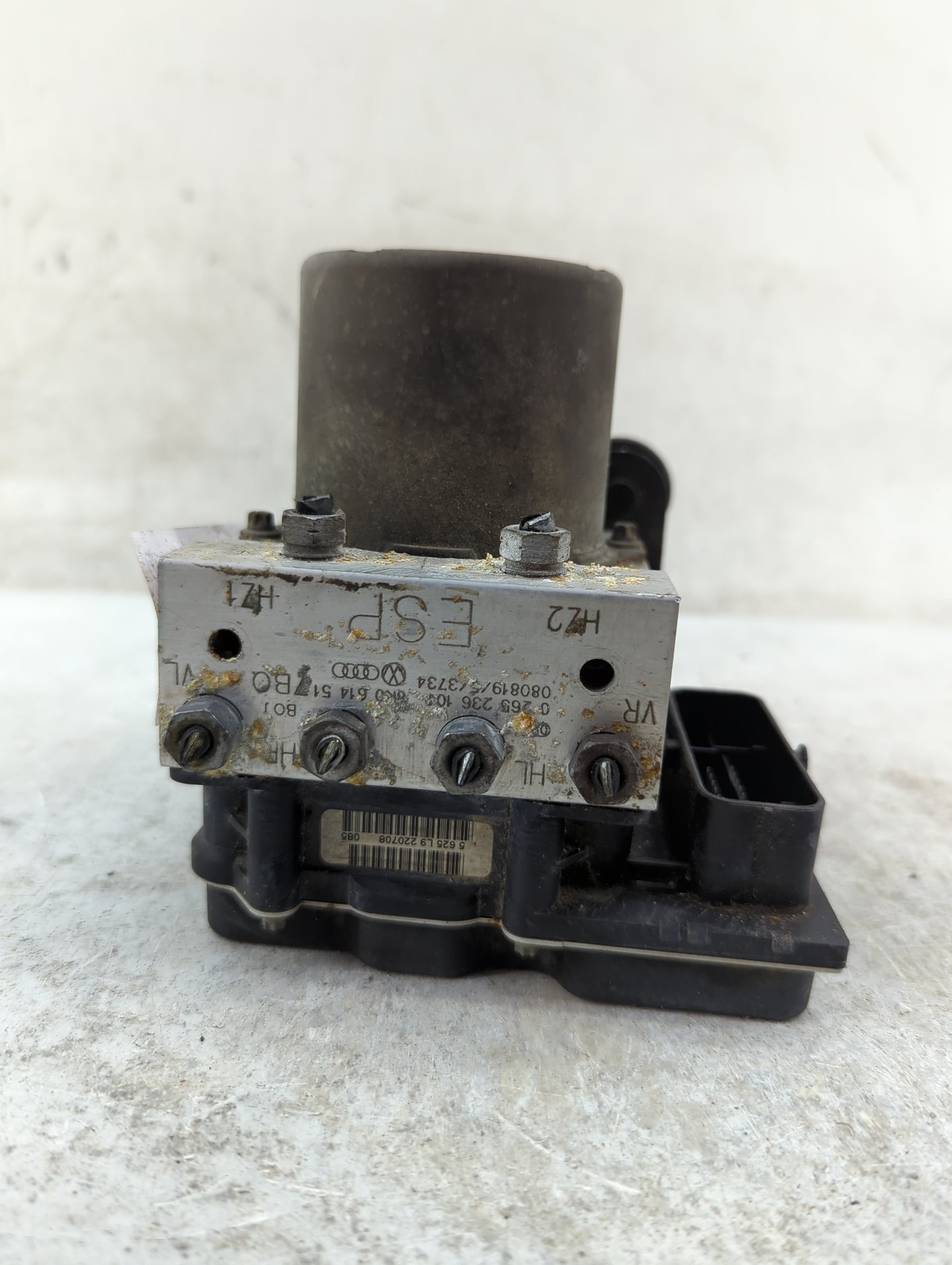 2009-2010 Audi A4 ABS Pump Control Module Replacement P/N:8K0907379AB 0265236103, 0265951373A, 8K0614517BQ Fits Fits 2009 20