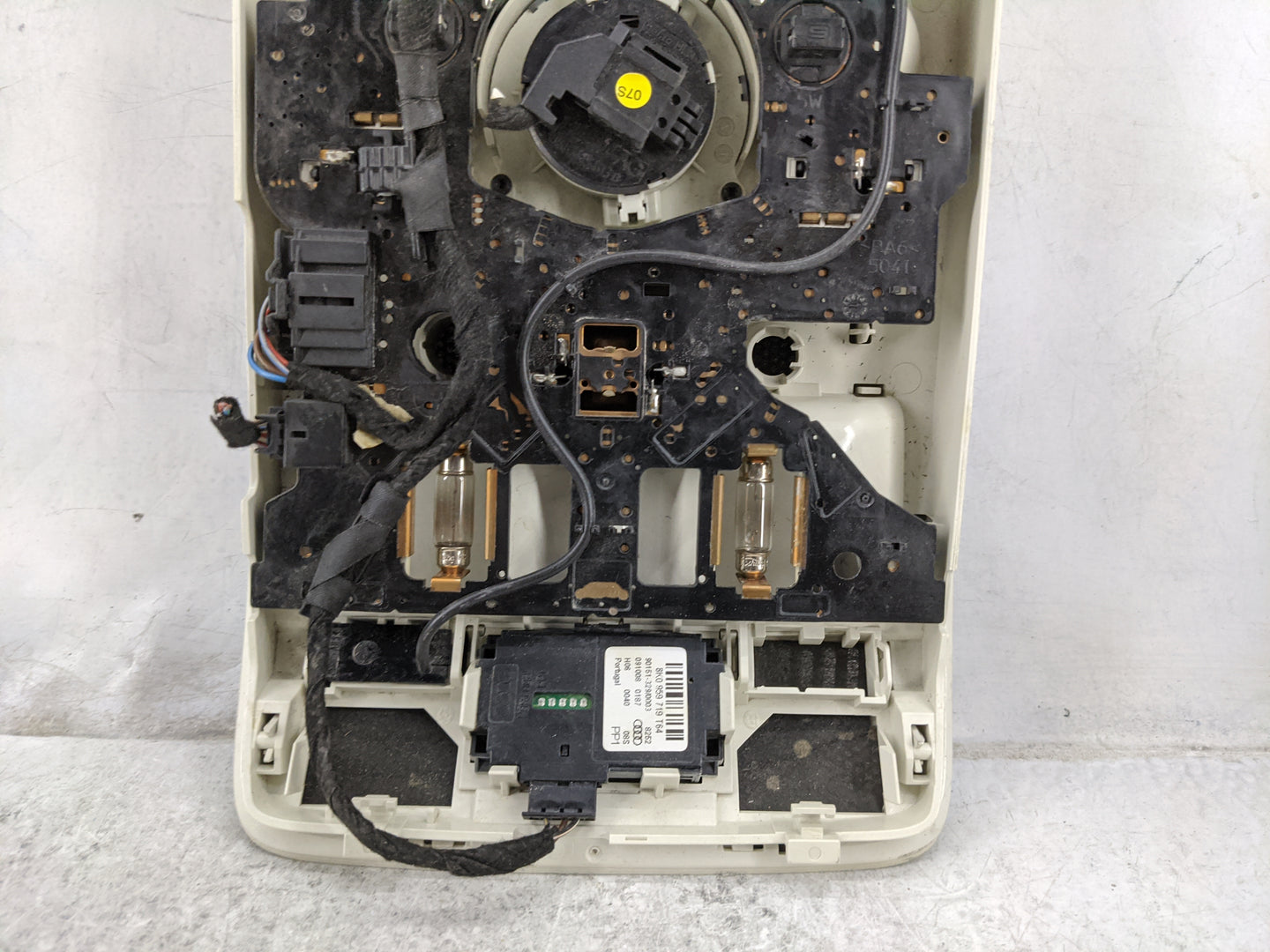 2009-2016 Audi A4 Overhead Roof Console Beige 1478173 - Oemusedautoparts1.com