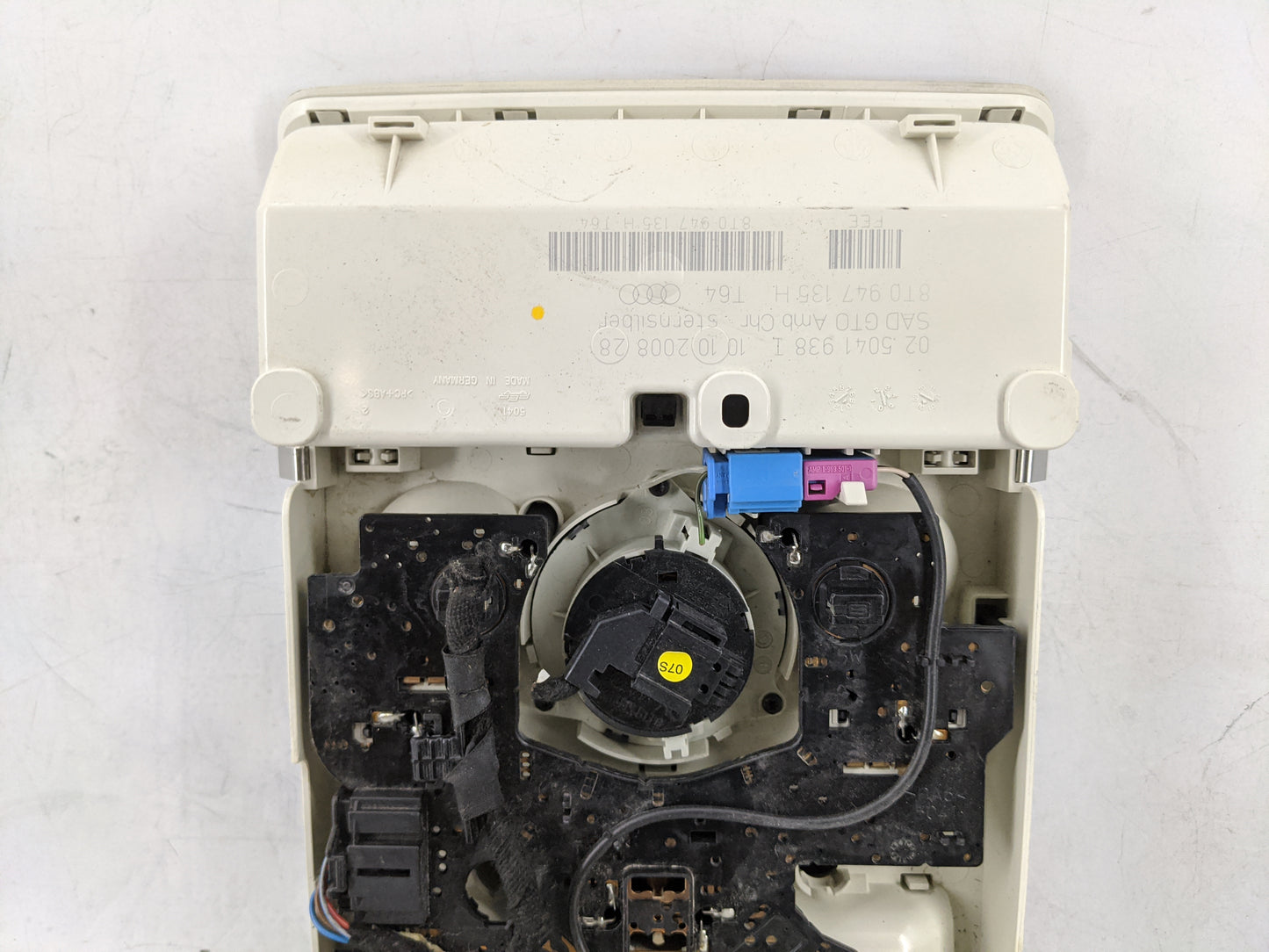 2009-2016 Audi A4 Overhead Roof Console Beige 1478173 - Oemusedautoparts1.com