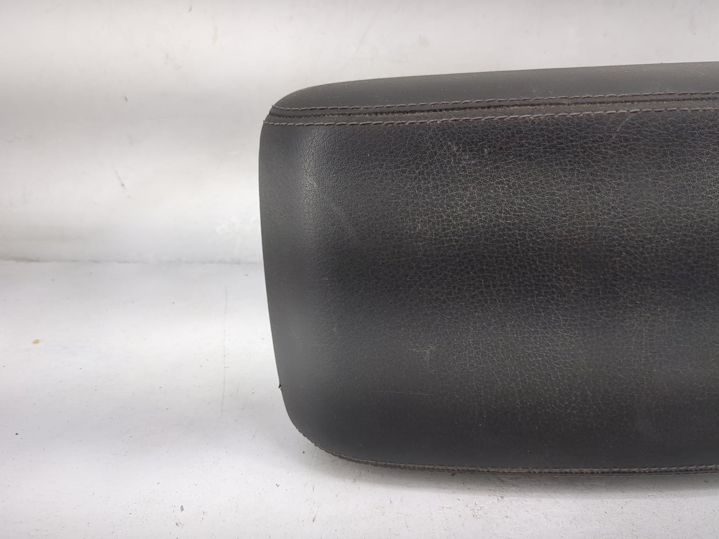 2009-2016 Audi A4 Center Console Armrest Cover Lid Fits Fits 2008 2009 2010 2011 2012 2013 2014 2015 2016 2017 OEM Used Auto