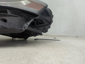 2009-2012 Audi A4 Driver Left Oem Head Light Headlight Lamp 1479095