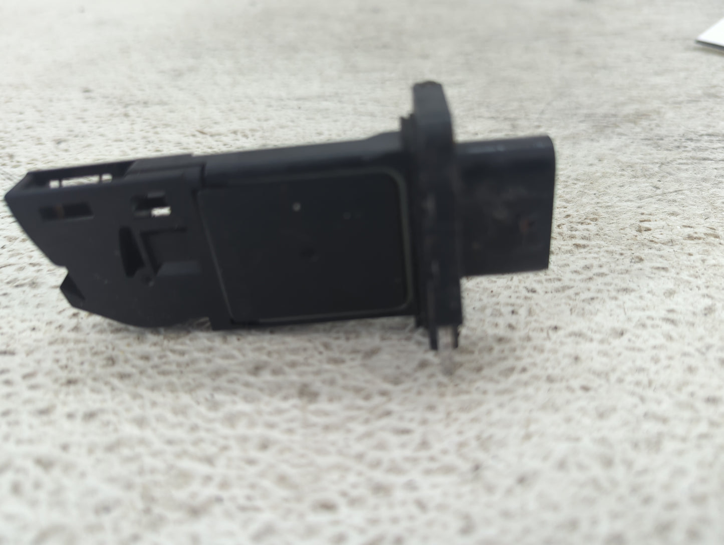 2009-2012 Audi A4 Mass Air Flow Meter Maf 1485383 - Oemusedautoparts1.com