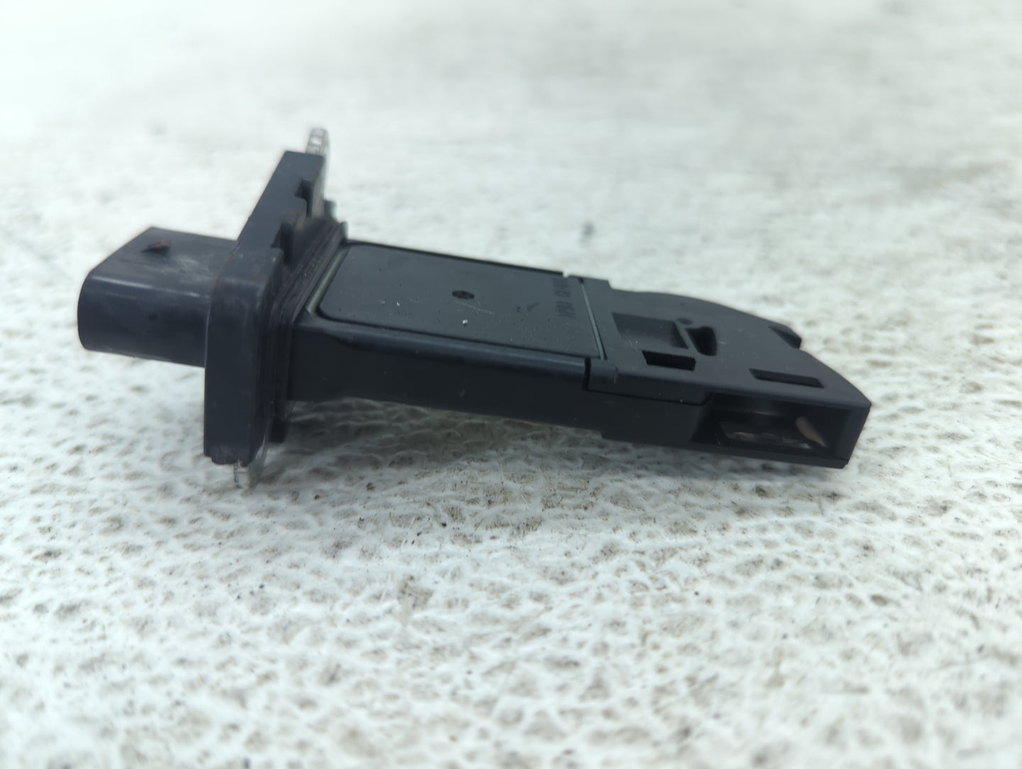 2009-2012 Audi A4 Mass Air Flow Meter Maf 1485383 - Oemusedautoparts1.com