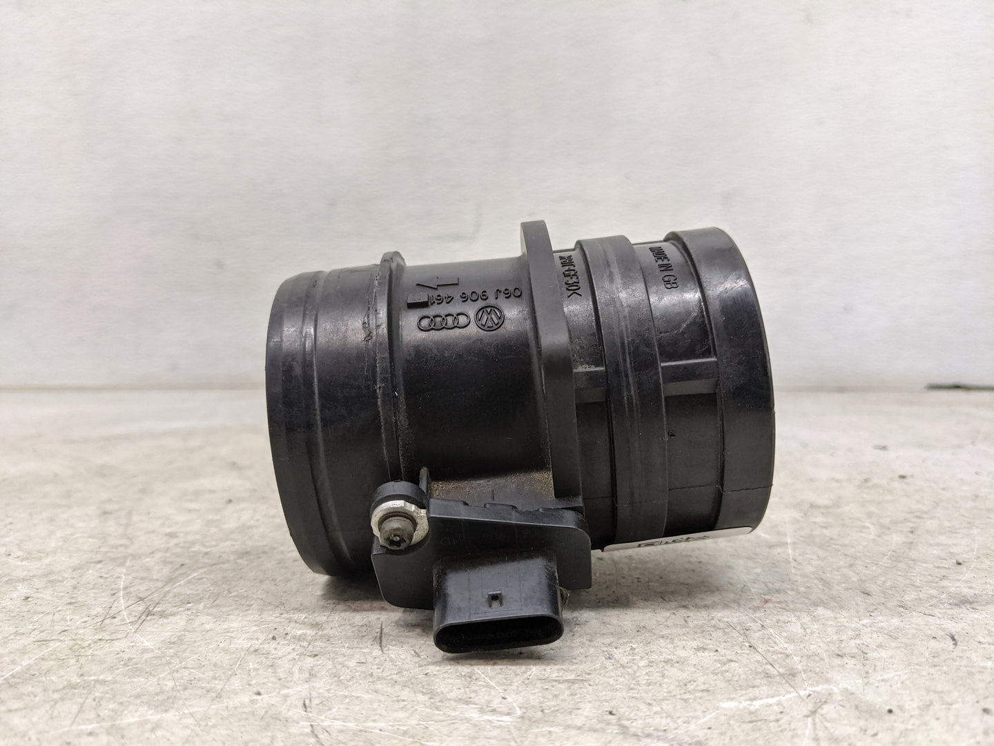 2009-2012 Audi A4 Mass Air Flow Meter Maf 1486216 - Oemusedautoparts1.com