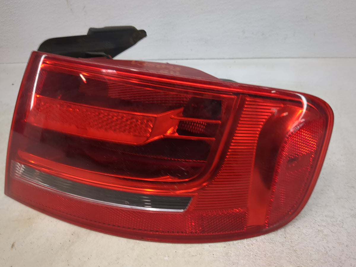 2009-2012 Audi A4 Tail Light Assembly Passenger Right OEM P/N:8K5945096 00968808889 Fits Fits 2009 2010 2011 2012 OEM Used A