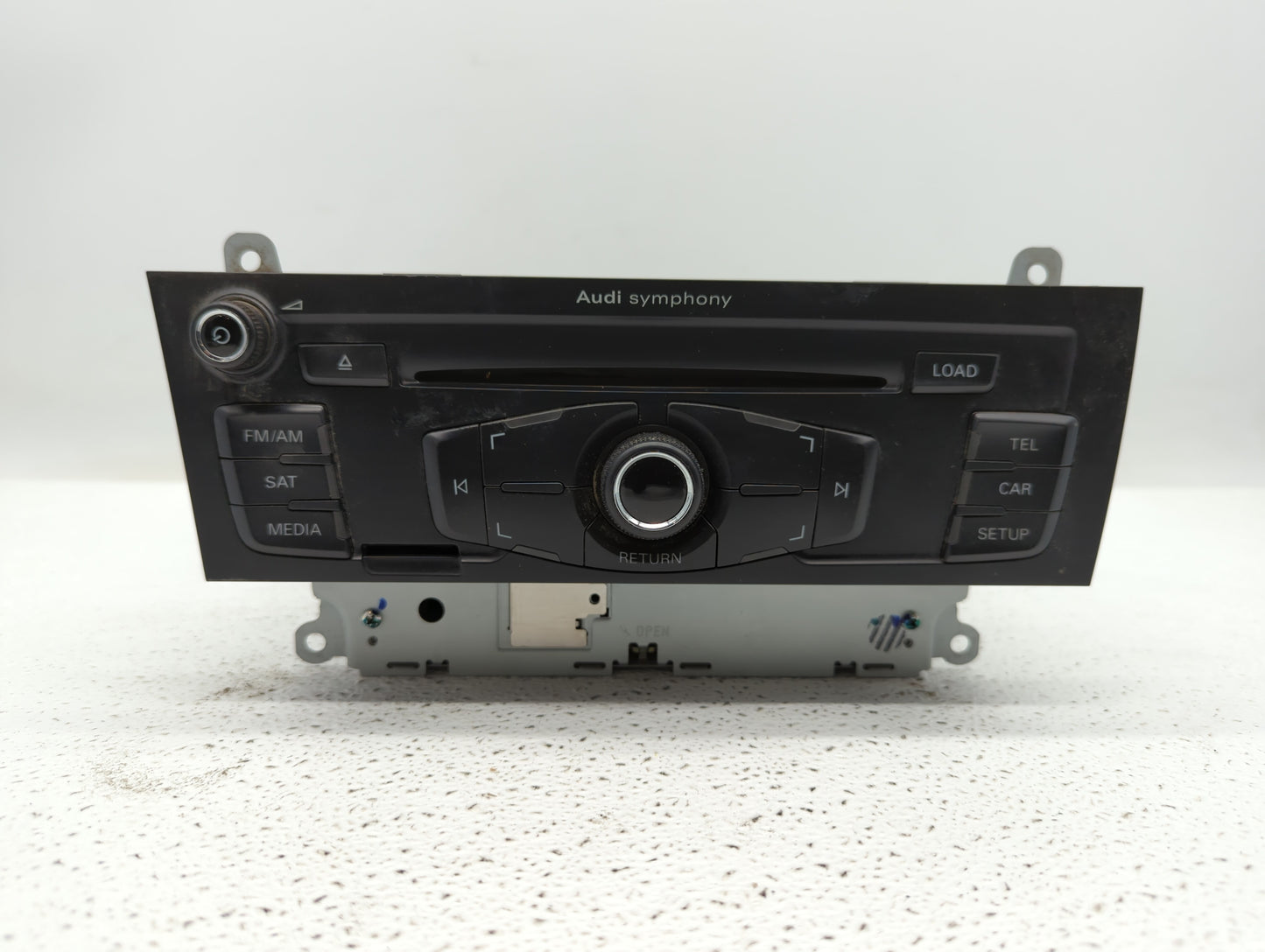 2009 Audi A4 Radio AM FM Cd Player Receiver Replacement P/N:8T1 035 195 L 8T1 035 195 AD, 8T1 035 186 R Fits OEM Used Auto P
