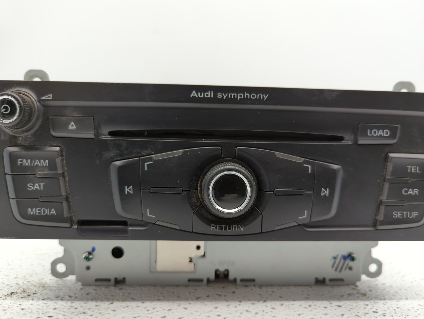 2009 Audi A4 Radio AM FM Cd Player Receiver Replacement P/N:8T1 035 195 L 8T1 035 195 AD, 8T1 035 186 R Fits OEM Used Auto P